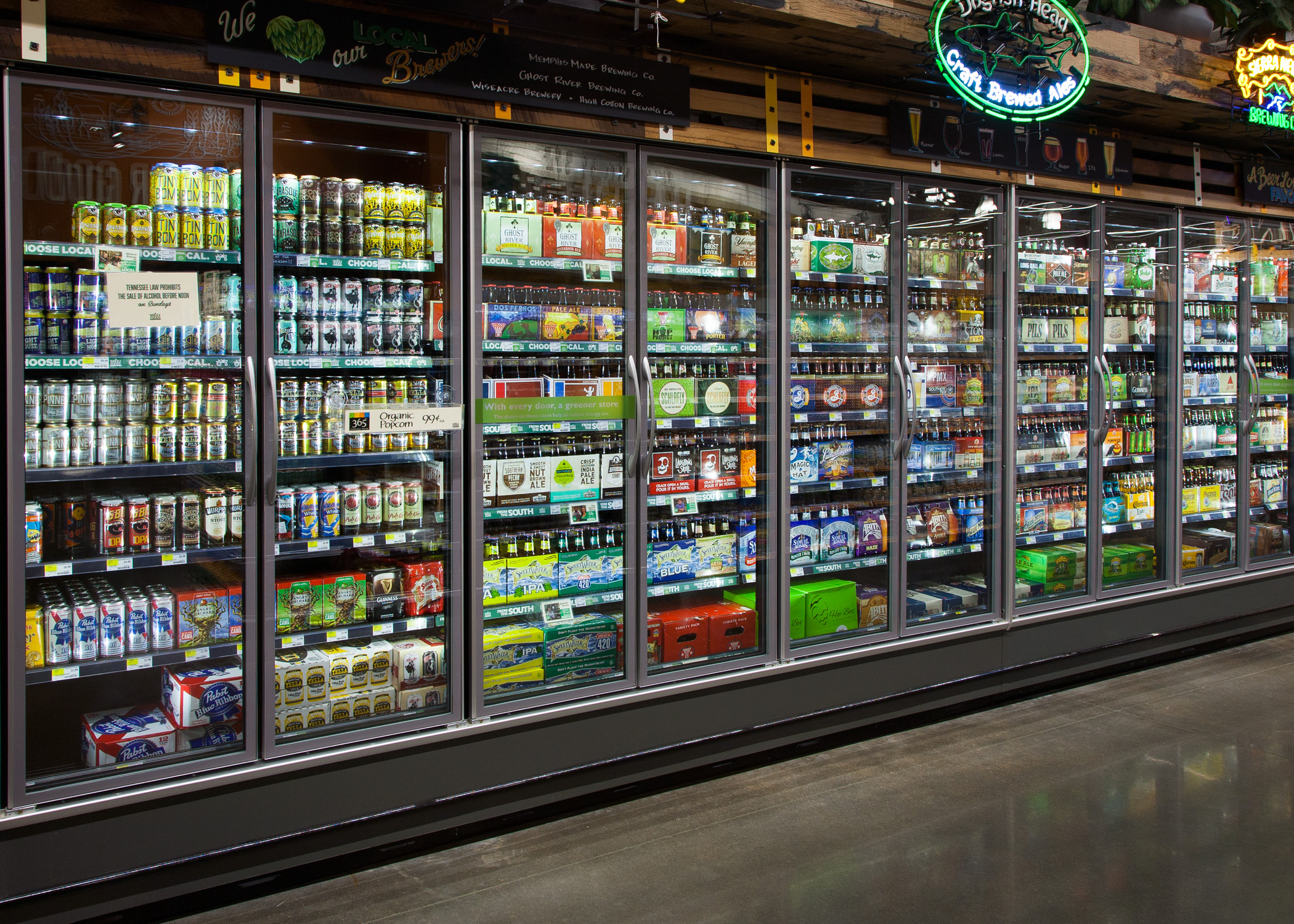 6RBLH-display-case-photo-beverage-infinity-90-french-doors (2).jpg