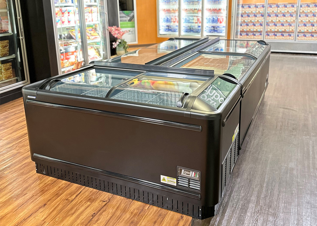 CNEZLA Self-Contained Mobile R-290 Refrigerated Case