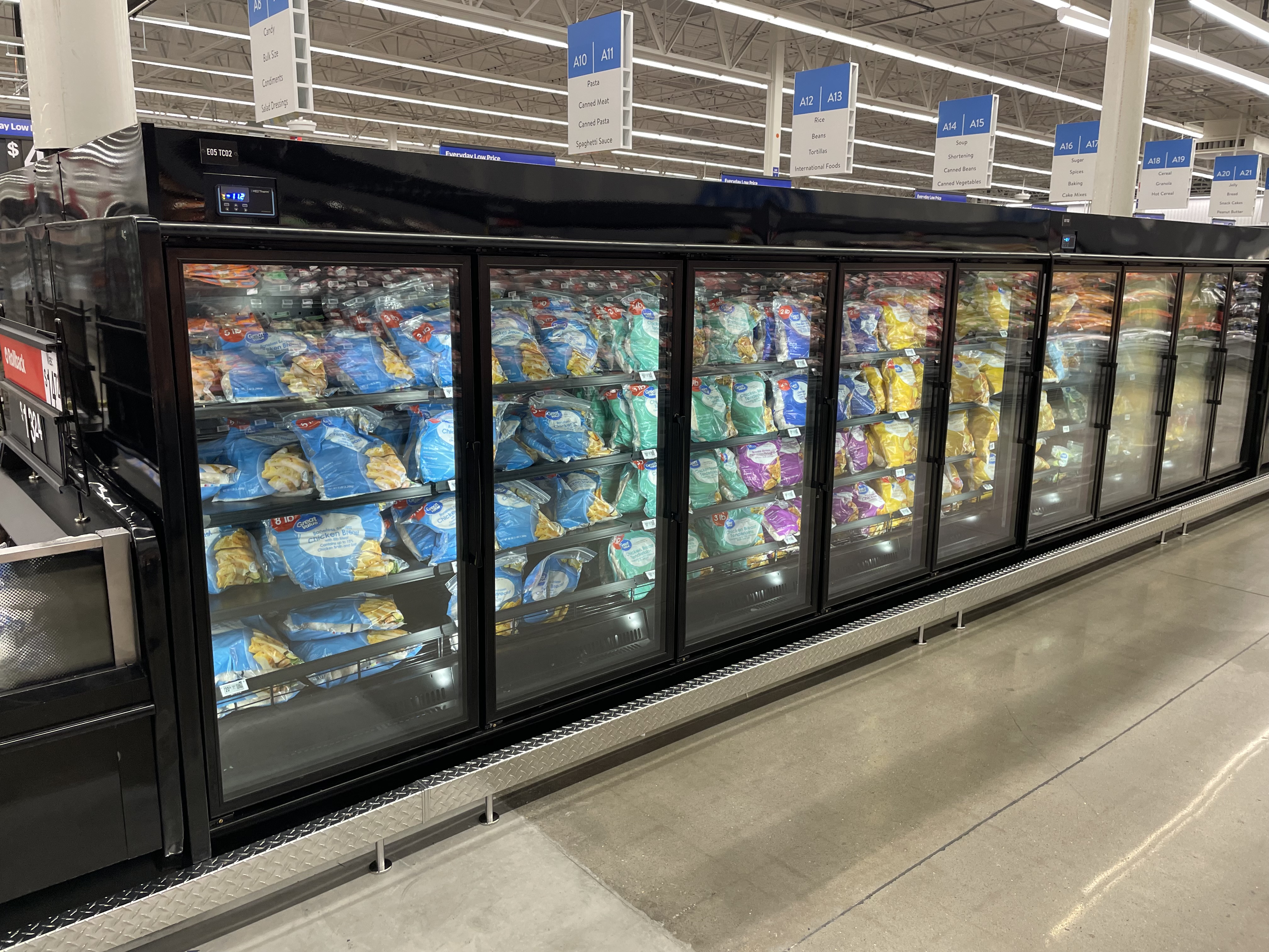 VNRZS-OWEZV-display-case-island-photo-frozen-food-ice-cream.jpeg