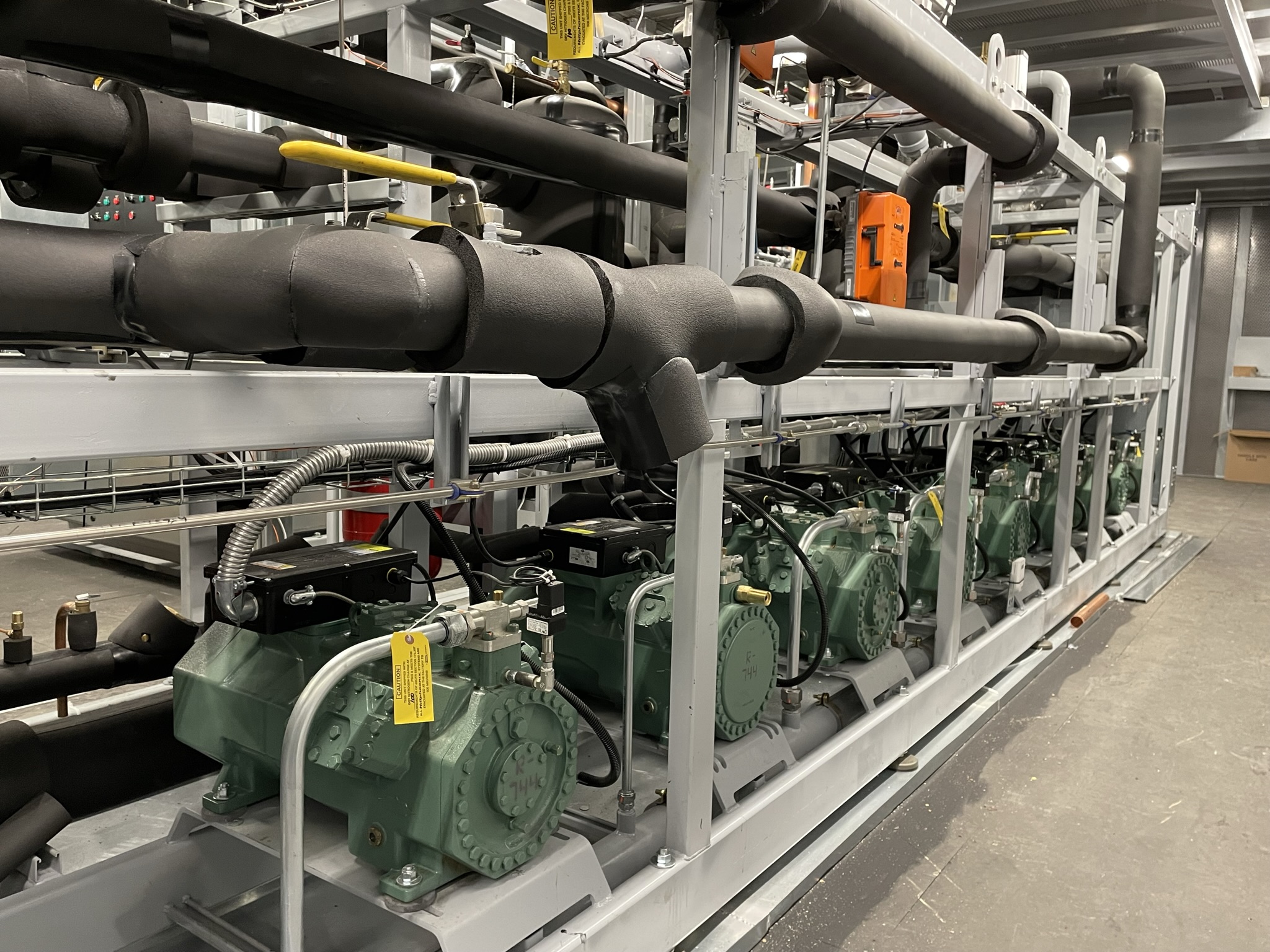advansorultra-CO2-booster-industrial-systems-photo-4.JPEG